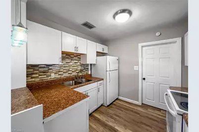 1918 Grace Ave #MAIN, Fort Myers, FL 33901 - Photo 11