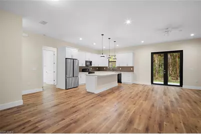 3244 32nd Ave SE, Naples, FL 34117 - Photo 5