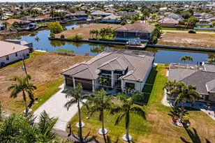 2524 SW 25th St, Cape Coral, FL 33914 - Photo 9