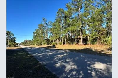 502 Canton Ave, Lehigh Acres, FL 33972 - Photo 5