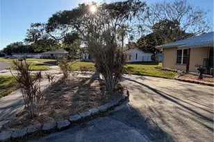 615 Ridgeview Cir, Clewiston, FL 33440 - Photo 3
