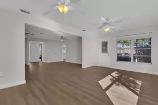 1016 Bayshore Ave, Fort Myers, FL 33919 - Photo 19