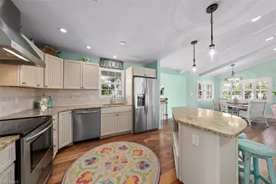 6407 Pine Ave, Sanibel, FL 33957 - Photo 9