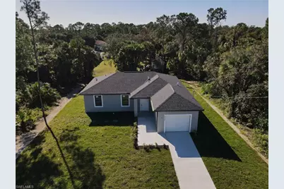 8048 Sherwood Cir, Labelle, FL 33935 - Photo 45
