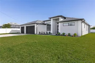 305 NW 15th Pl, Cape Coral, FL 33993 - Photo 3