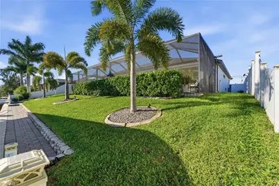 2115 SW 17th Pl, Cape Coral, FL 33991 - Photo 43