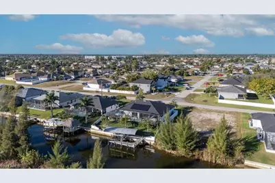 2115 SW 17th Pl, Cape Coral, FL 33991 - Photo 47