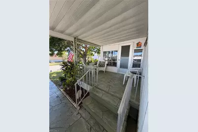 9 Red Poinciana Dr, Fort Myers, FL 33908 - Photo 11