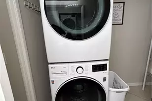 9409 Ivy Brook Run, Fort Myers, FL 33913 - Photo 23