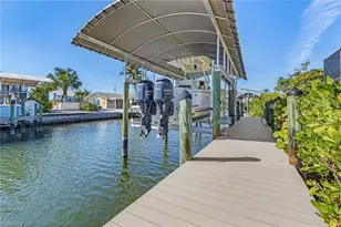 3627 Schooner Ln, Saint James City, FL 33956 - Photo 5