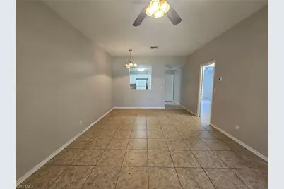 509 SE 6th Pl #B, Cape Coral, FL 33990 - Photo 5