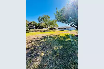 9303 Lennox Ln, Fort Myers, FL 33919 - Photo 19