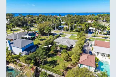 3325 Avocado Dr, Fort Myers, FL 33901 - Photo 35