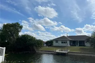 630 SW 15th St, Cape Coral, FL 33991 - Photo 5