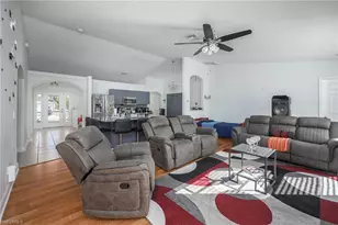 1116 SW 8th Ct, Cape Coral, FL 33991 - Photo 3