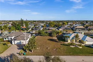 241 SW 40th St, Cape Coral, FL 33914 - Photo 5