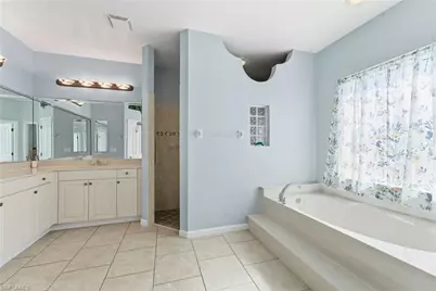 810 NW 36th Ave, Cape Coral, FL 33993 - Photo 7