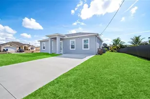 2501 26th St W, Lehigh Acres, FL 33971 - Photo 35