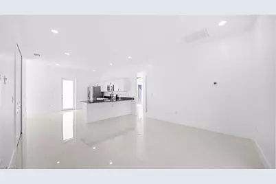 2501 26th St W, Lehigh Acres, FL 33971 - Photo 9