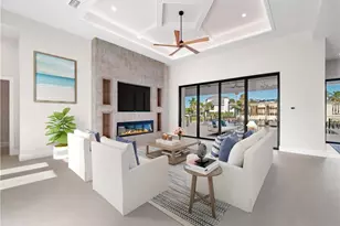 111 Montrose Dr, Fort Myers, FL 33919 - Photo 7