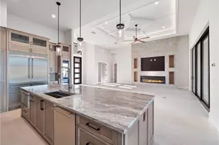 111 Montrose Dr, Fort Myers, FL 33919 - Photo 25