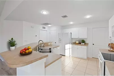 615 Chavers St, Lehigh Acres, FL 33974 - Photo 5