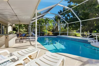 1432 Windsor Ct, Cape Coral, FL 33904 - Photo 23