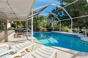 1432 Windsor Ct, Cape Coral, FL 33904 - Photo 23