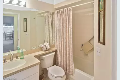 2301 McGregor Park Cir, Fort Myers, FL 33908 - Photo 17