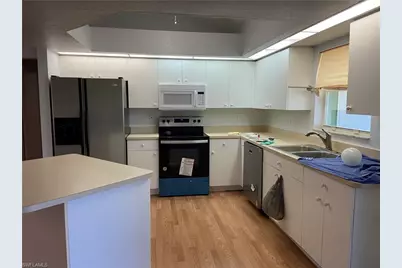 2002 SW 15th Pl, Cape Coral, FL 33991 - Photo 5