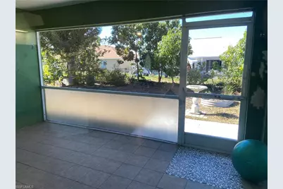 2002 SW 15th Pl, Cape Coral, FL 33991 - Photo 13