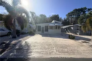 318 Fountainview Blvd, North Fort Myers, FL 33903 - Photo 17