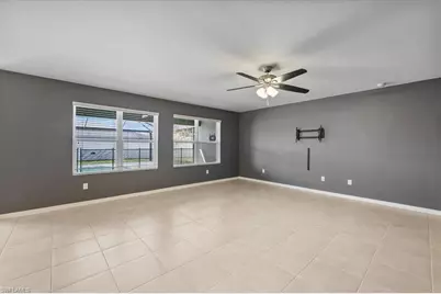 2540 SW 9th Pl, Cape Coral, FL 33914 - Photo 9