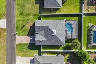 2540 SW 9th Pl, Cape Coral, FL 33914 - Photo 23