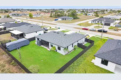 221 Chiquita Blvd N, Cape Coral, FL 33993 - Photo 33