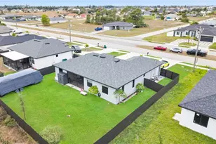 221 Chiquita Blvd N, Cape Coral, FL 33993 - Photo 33