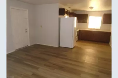 8265 Beacon Blvd, Fort Myers, FL 33907 - Photo 3