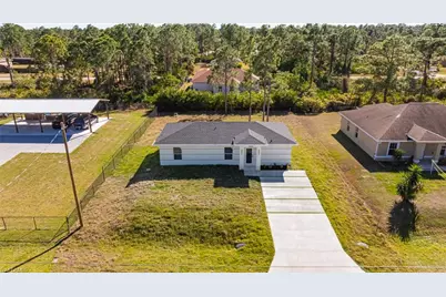 1064 Bells St E, Lehigh Acres, FL 33974 - Photo 17