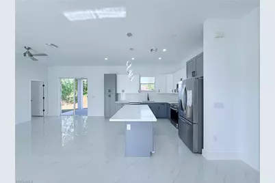 4006 2nd St SW, Lehigh Acres, FL 33976 - Photo 11