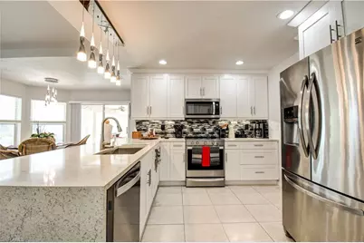 2201 SE 17th Pl, Cape Coral, FL 33990 - Photo 27