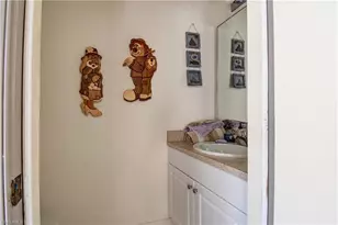 2201 SE 17th Pl, Cape Coral, FL 33990 - Photo 29