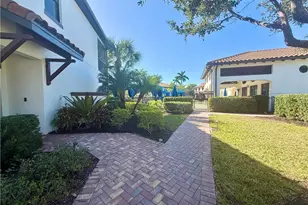 15156 Palmer Lake Cir, Naples, FL 34109 - Photo 3