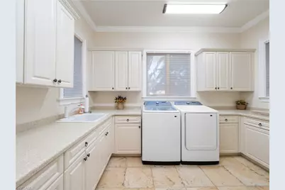 1265 Canterbury Dr, Fort Myers, FL 33901 - Photo 35