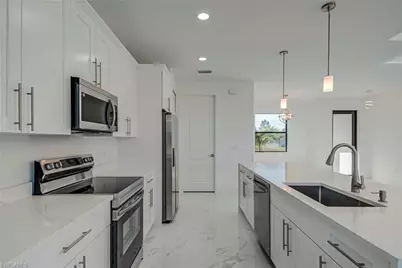 4102 13th St SW, Lehigh Acres, FL 33976 - Photo 9