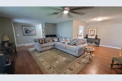 1642 SE 39th Ter, Cape Coral, FL 33904 - Photo 3