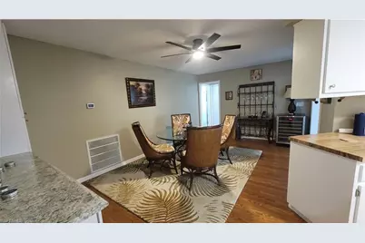 1642 SE 39th Ter, Cape Coral, FL 33904 - Photo 9