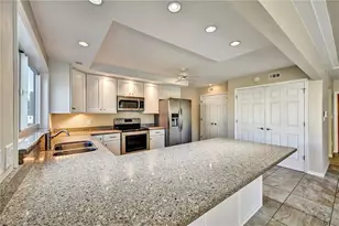 4265 Island Cir, Fort Myers, FL 33919 - Photo 11