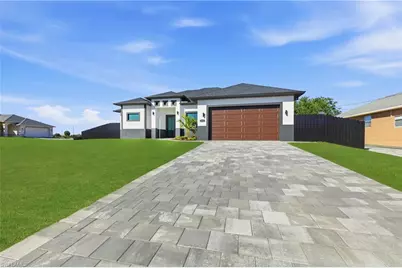 2101 NE 15th Ter, Cape Coral, FL 33909 - Photo 3