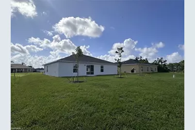 3206 NE 14th Pl, Cape Coral, FL 33993 - Photo 3