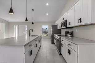 2003 NE 27th St, Cape Coral, FL 33909 - Photo 5